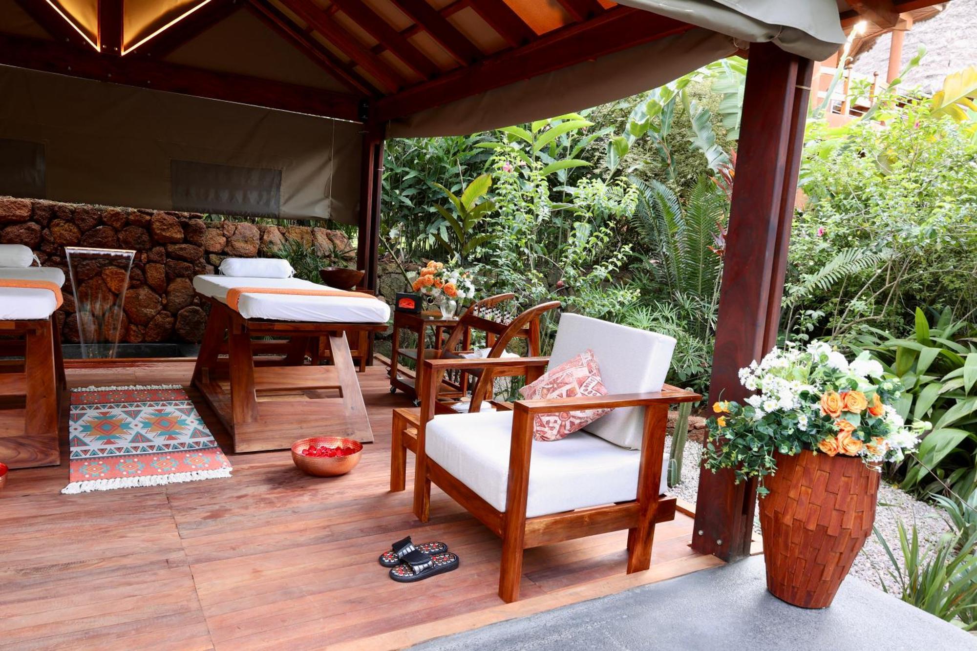 Divine Resort & Spa Kampala Exterior photo